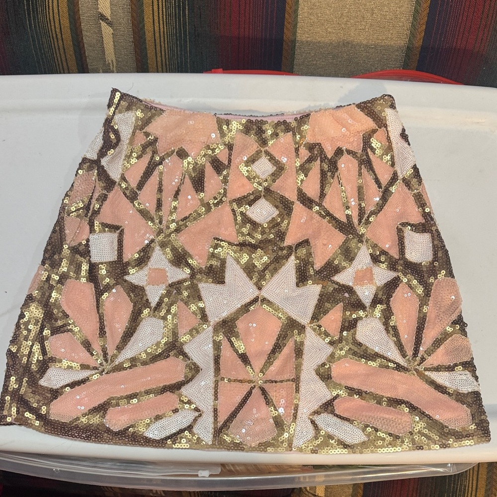 NWT Glamorous Sequin Mini Skirt in Pink and Gold